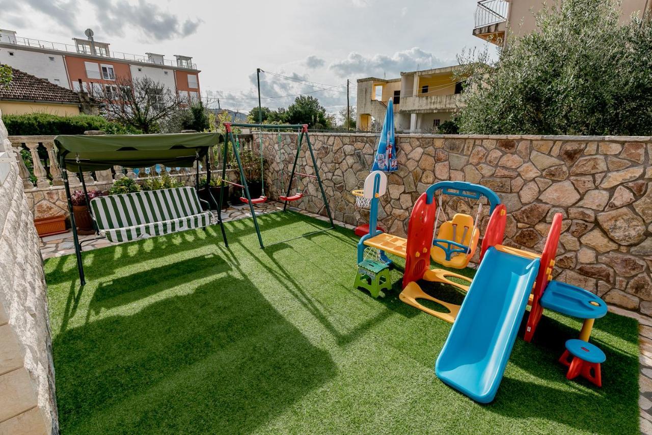 Guest House Villa Zivanovic Herceg Novi Eksteriør billede