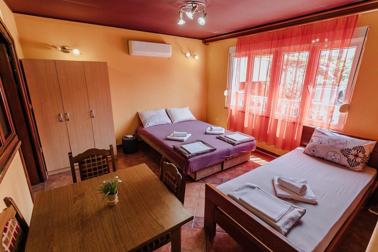 Guest House Villa Zivanovic Herceg Novi Eksteriør billede