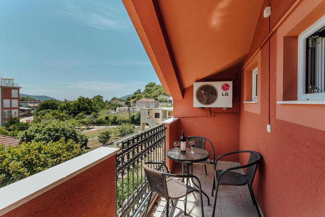 Guest House Villa Zivanovic Herceg Novi Eksteriør billede