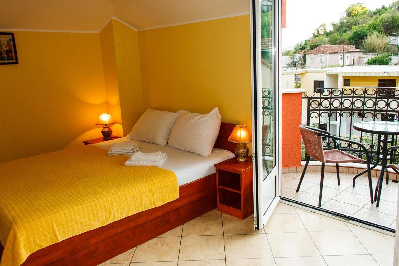 Guest House Villa Zivanovic Herceg Novi Eksteriør billede