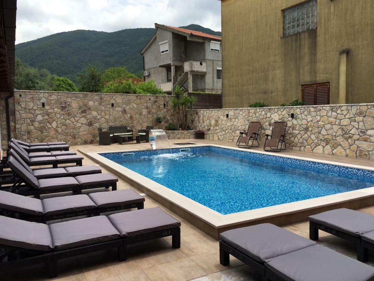 Guest House Villa Zivanovic Herceg Novi Eksteriør billede