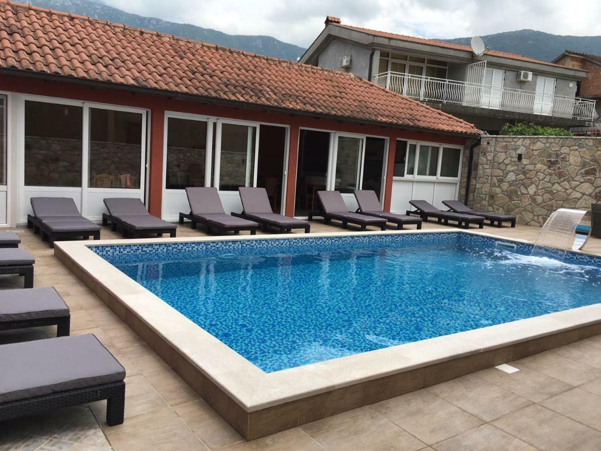 Guest House Villa Zivanovic Herceg Novi Eksteriør billede